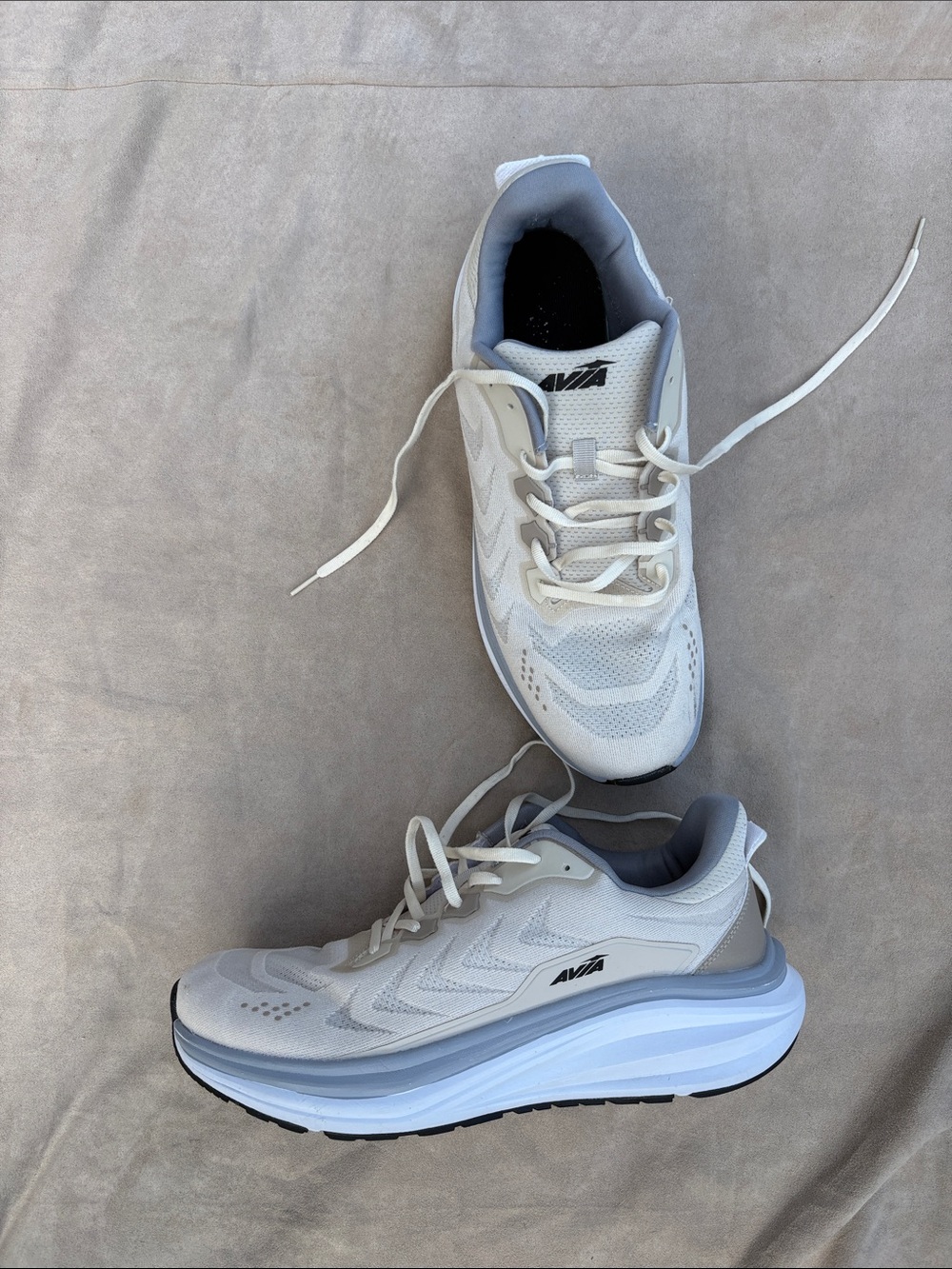 Avia AVI Move Men Running Cream Gray White Cushioned Trainers Sneakers - 11